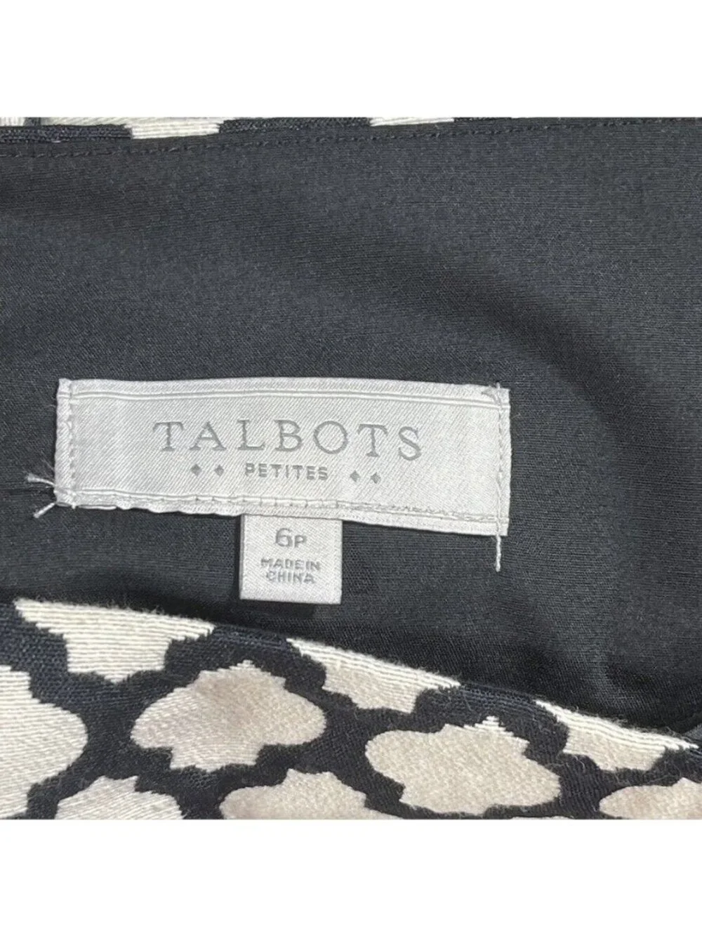 Talbots Petite 6P Black & Cream Patterned A-Line Skirt